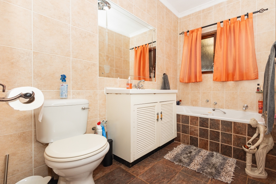 3 Bedroom Property for Sale in Klein Dassenberg Western Cape